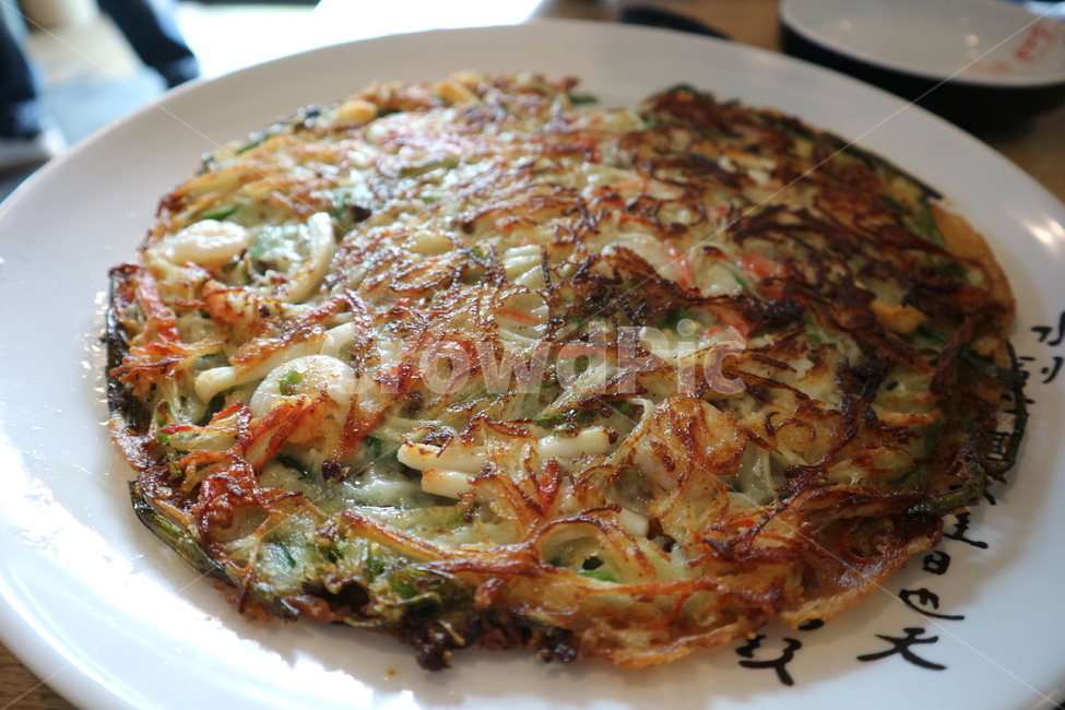 맛집,제주도,제주맛집,전,파전,해물파전,해물,해산물,한국음식,음식,요리,식재료,부침개,비오는날,밀가루,밀,별미,한국전통음식,jeju,jejudo,jejuisland,sea,seafood,koreanfood,food,cook,cooking,rain,koreanpancake