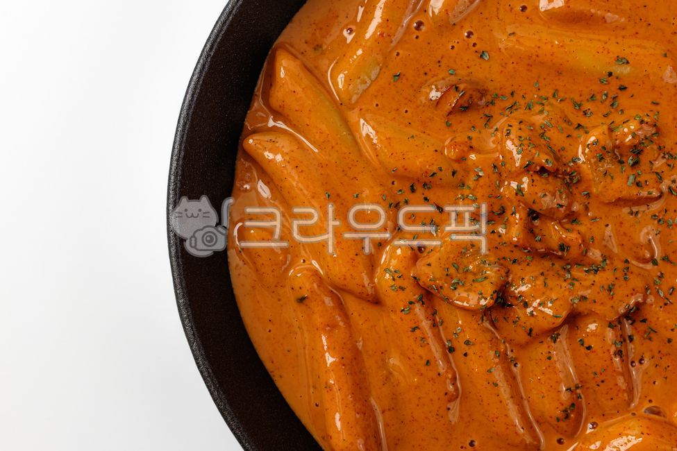 seasoning,close up,rose sauce,ingredient,savory,cream,chili pepper paste,sauce,Korean culture,spicy,food,meal,rice cake,Korean food,ros,tteokbokki,grocery,Food Ingredients,ingredients,Rose Tteokbokki
