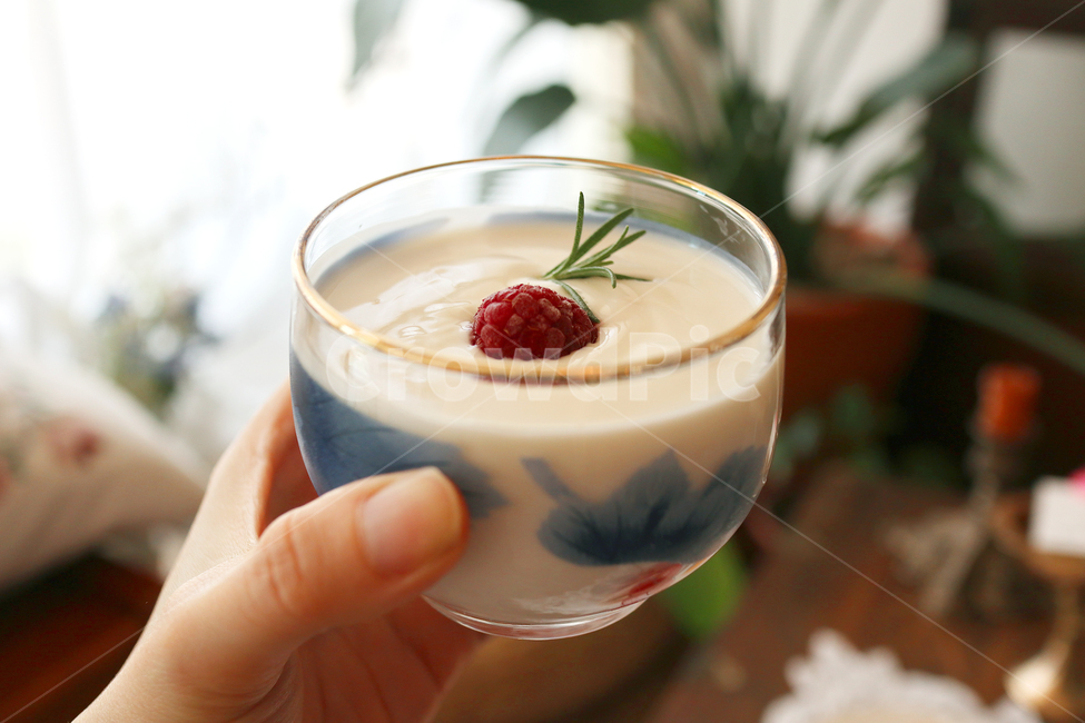 요거트,디저트,컵,카페,과일,음식,식재료,요리,food,cook,meal,dishes,food reserves,디저트,간식,후식,dessert,snack