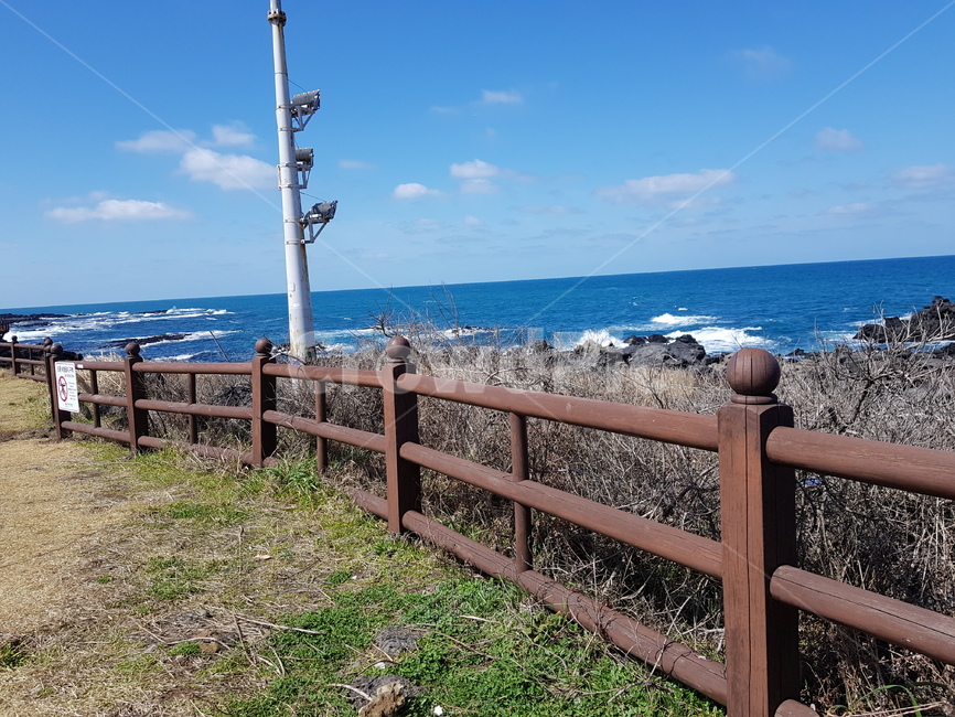제주도,트레킹,파도풀,난간,전봇대