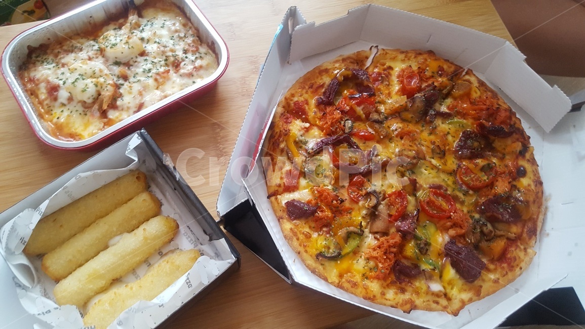 food,음식,eat,피자,치즈스틱,리조또,pizza