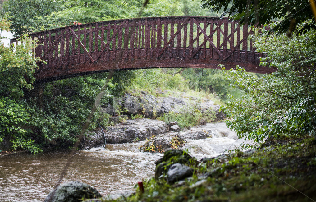 outdoors,물,구름다리,계곡,폭우,자연,nature,자연,풍경,nature,landscape,비,비오는날,rain,rainy,옥외,water