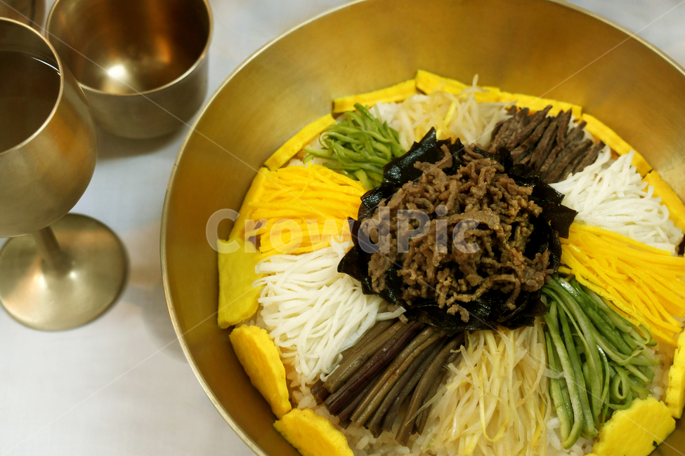 먹을것,식사,라이스,식당,요리,고기,건강한,계란,점심,맛있는,아침식사,yellow,샐러드,미식가,규정식,황동그릇,비빔밥,한국,전통음식,정성,food,음식,수라상,음식,식재료,요리,food,cook,meal,dishes,food reserves,한식,한국음식,한국요리,korean food,korean dishes,korean meal,korean cook