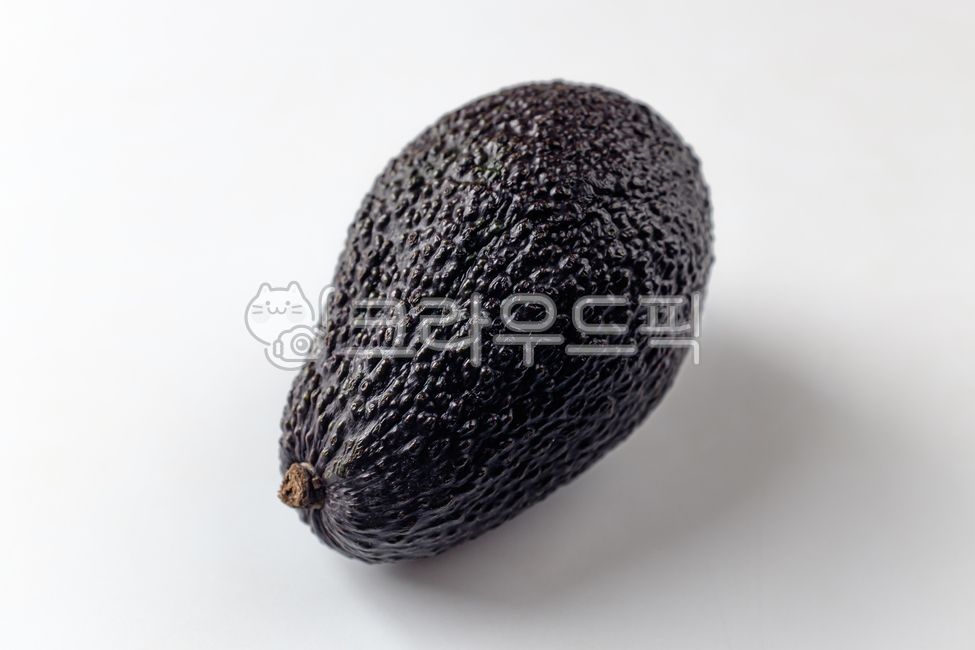 avocado,close up,ingredient,Fruit,savory,fruit,skin,vegetarian diet,raw,vegetable,food,meal,grocery,Food Ingredients,ingredients,tropical fruit,pulp,soft