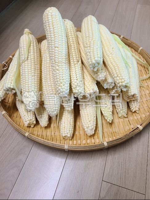 corner,waxy corn,organic corn,snack,Agricultural products
