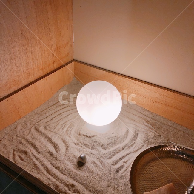 조명,예쁜조명,분위기있는조명,예쁜인테리어,wood,나무,hardwood,견목,flooring,plywood,합판,floor,바닥