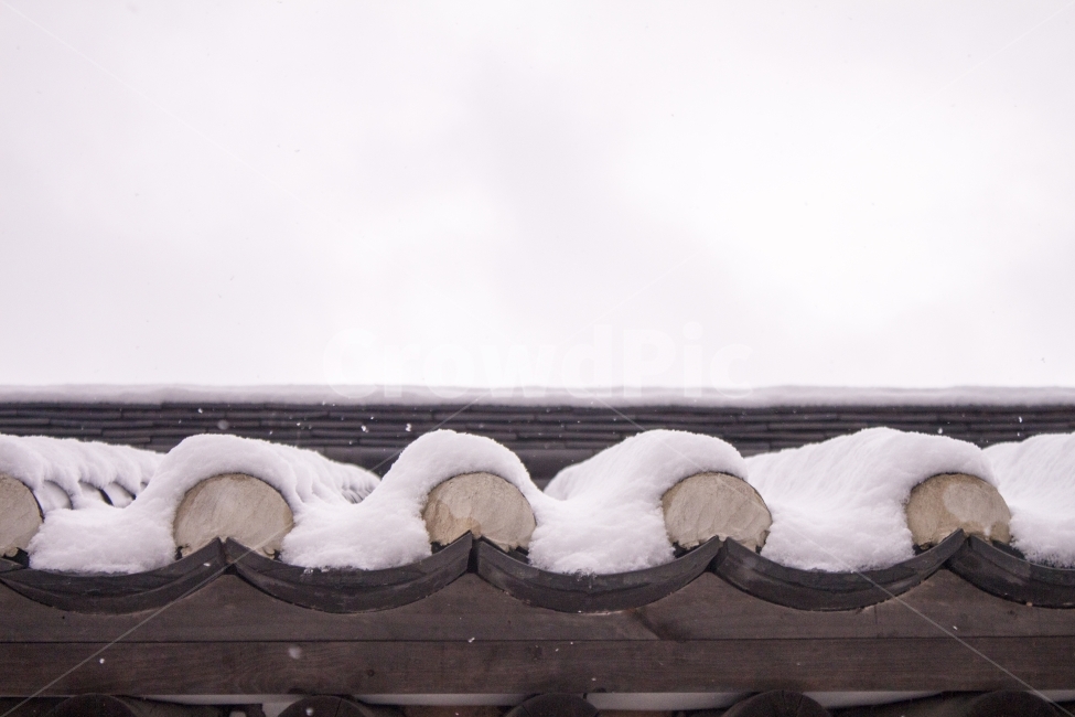 셜경,눈,기와,지붕,한옥,배경,백그라운드,경치,풍경,겨울,다울,겨울,계절,winter,season,한국전통,한국문화,korean traditional,korean culture,건축물,건물외관,exterior,building,structure,architecture,construction