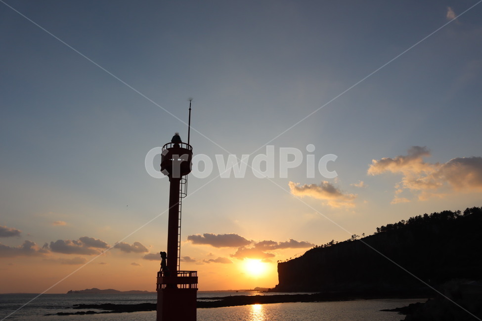 light,nature,outdoors,자연,빛,등대,sunhouse,sunset,cloud,evening,노을,햇빛,sea