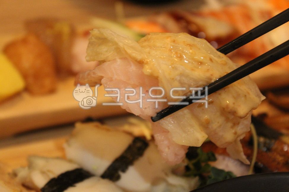 초밥,백김치초밥,스시,회,일본음식,일식,요리,일본요리,밥,쌀,food,seafood,sushi,광어초밥,광어,생선,물고기,음식,식재료,요리,food,cook,meal,dishes,food reserves