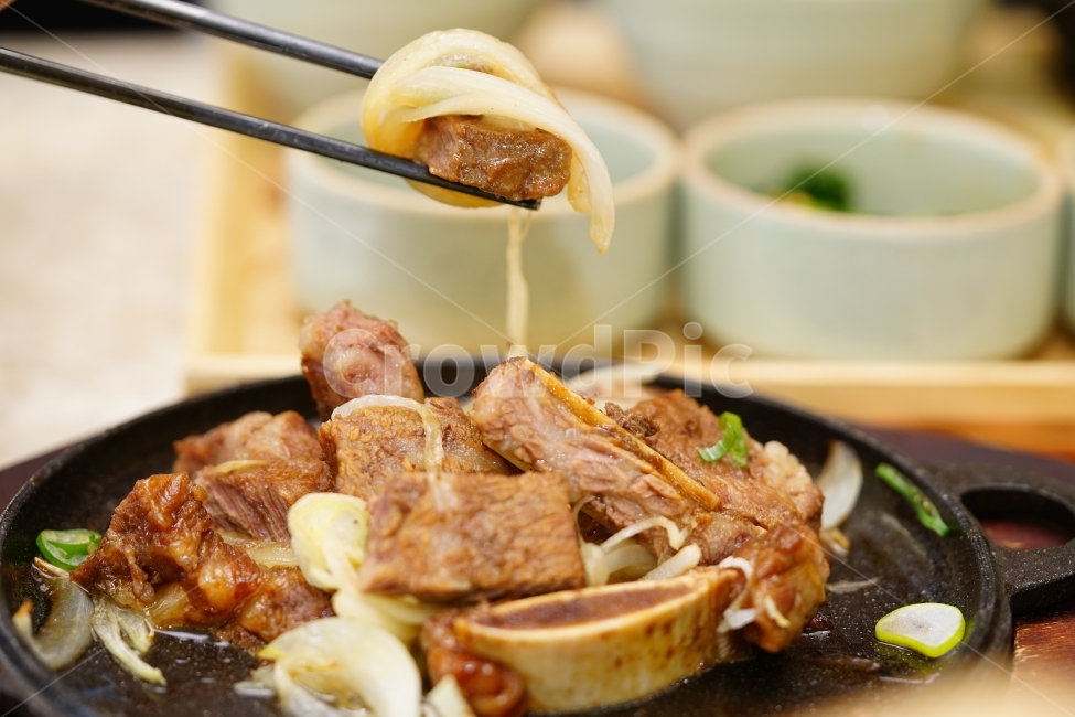 돼지갈비,갈비,고기,식사,육류,육식,먹방,음식,외식,푸드,먹거리,점심,꼬기,돼지고기,식감,food,한식,맛집,음식,식재료,요리,food,cook,meal,dishes,food reserves,육류,고기,meat,한식,한국음식,한국요리,korean food,korean dishes,korean meal,korean cook