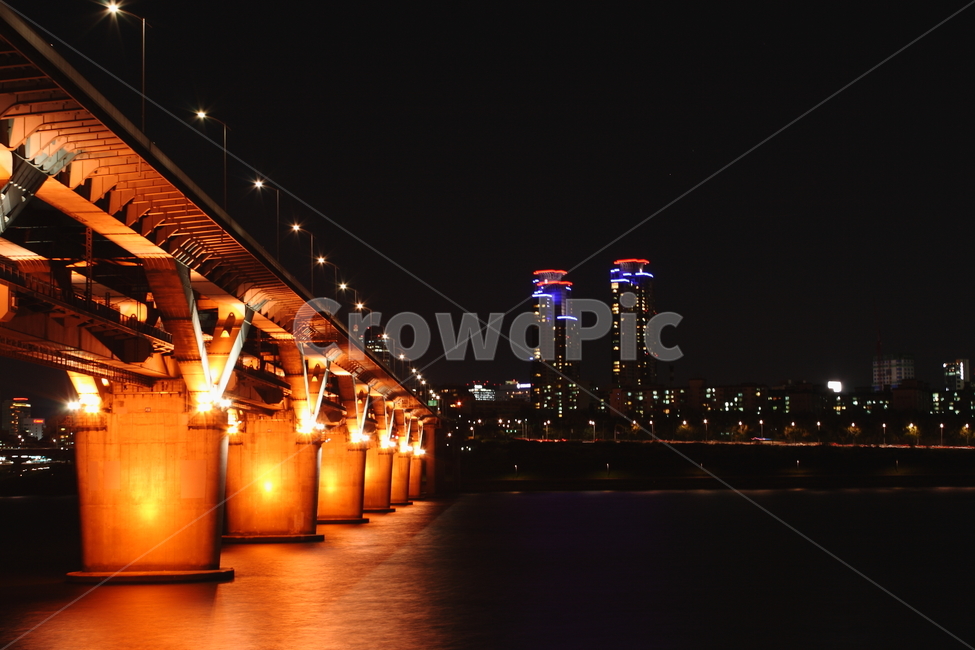 야경,도시,불빛,서울,야간,night,light,빛,감성,감정,풍경,landscape,nightscape,도심,아름다움,건물,도시풍경,가로등,차들,car,강,다리,장노출,하늘,별,청담대교,대교,궤적,feeling,sensible,emotion,뚝섬,뚝섬유원지,유원지,야경,밤,풍경,nightscape,night,landscape,도시,city,한국도시풍경,한국도시경관,korea cityscape,교통,교통수단,traffic,transportation,waterfront,워터 프론트,water,물