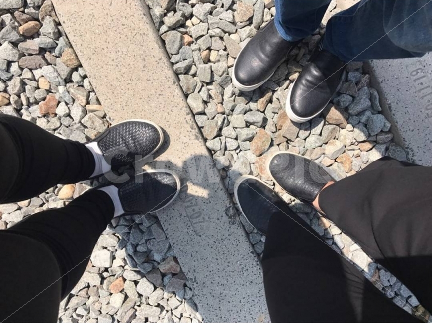 여행,부산,미도철길,철길,발자국,감성사진,그림자,신발,사람,인물,인간,human,person,신체일부,몸,body,연출,컨셉,콘셉,direction,concept