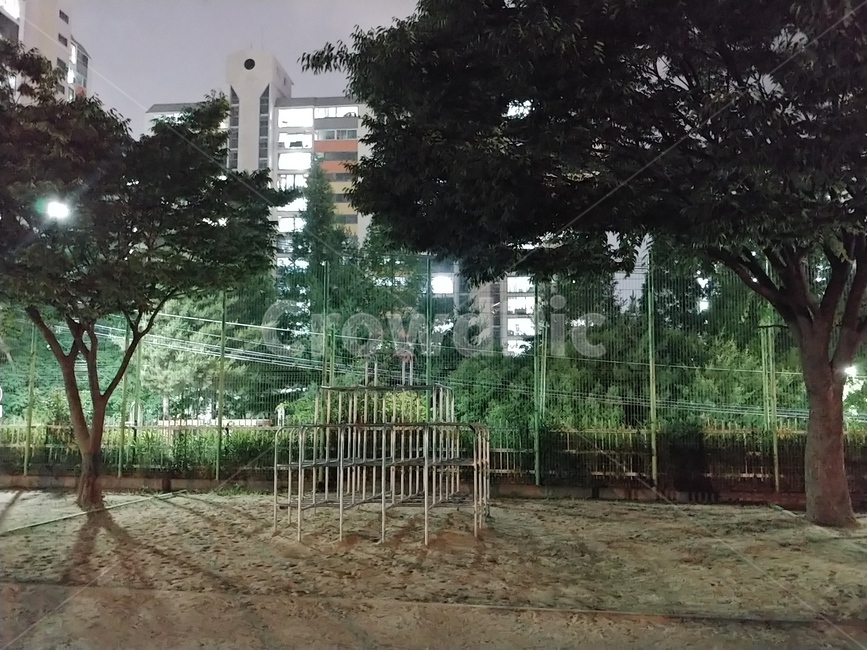 학교,정글짐,야간,school,night,운동장,밤,초등학교