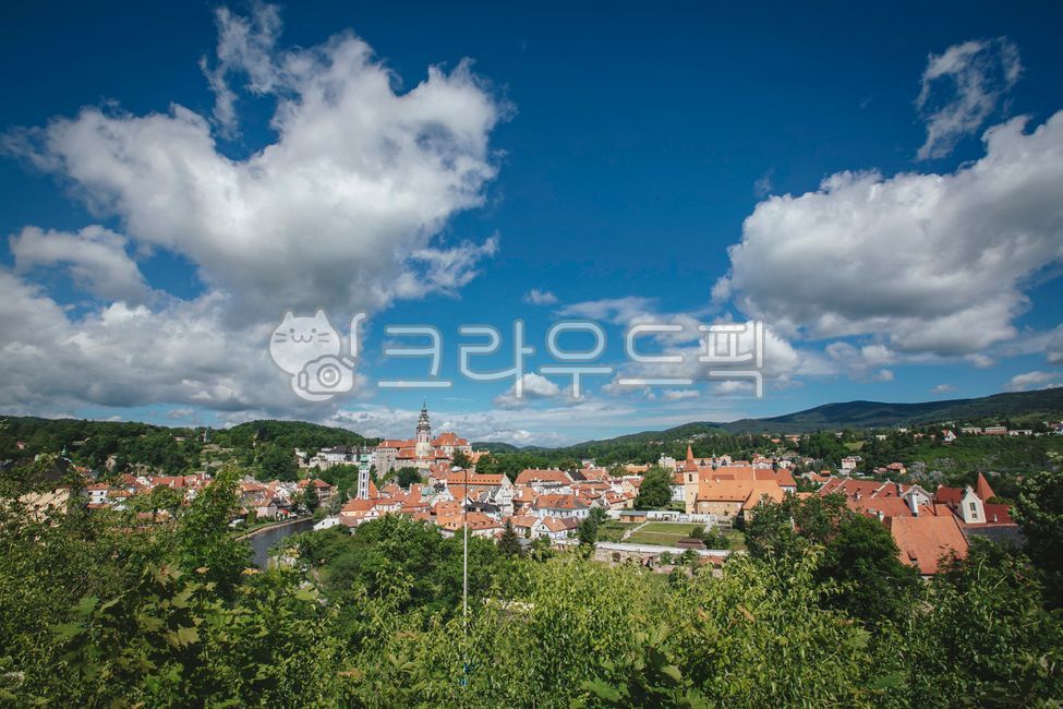 Middle Ages,Overseas,scenery,summer,foreign country,cloud,cumulus,sight,weather,europe,sky,nature,world cultural heritage,Gothic,Czech Republic,outdoors,Cesky Krumlov,landscape