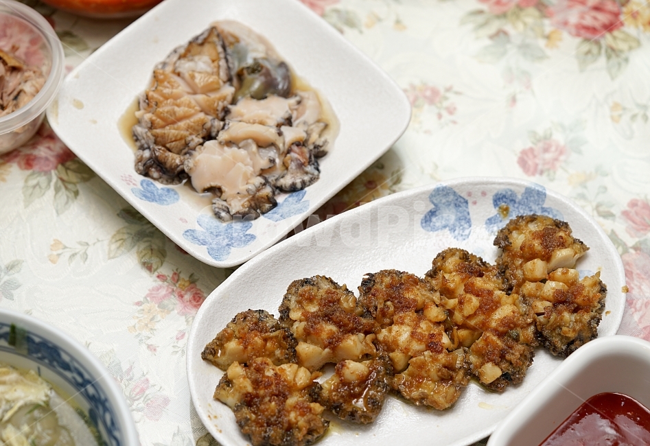 전복,해산물,먹거리,안주,술안주,생물,먹방,해물,씨푸드,바다,음식,seafood,푸드,안주거리,회,전복회,안주꺼리,소주안주,버터구이,전복구이,전복버터구이,음식,식재료,요리,food,cook,meal,dishes,food reserves,수산물,해산물,fishery products,seafood