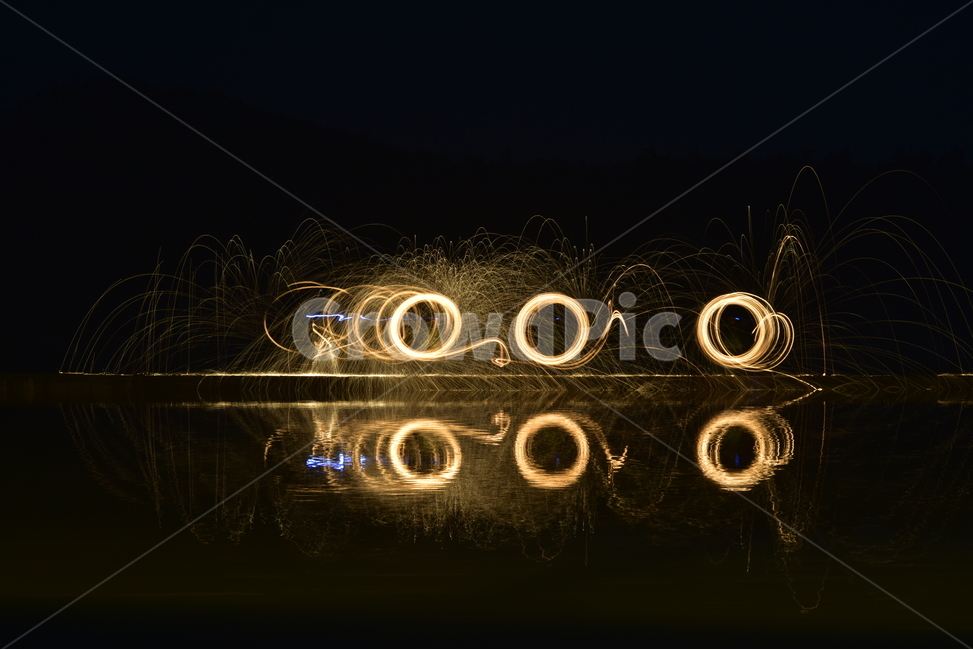 메이킹포토,메이킹픽쳐,철솜돌리기,불꽃괘적,makingphoto,makingpicture,불꽃반영,야경,밤,풍경,nightscape,night,landscape,연출,컨셉,콘셉,direction,concept,light,빛