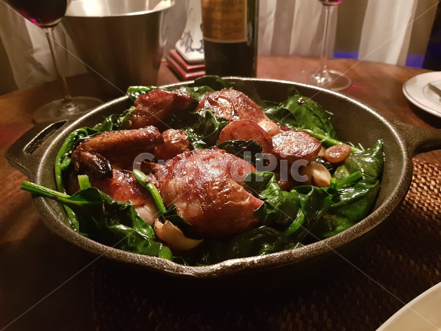 chicken,치킨,파티음식,food,party,음식,식재료,요리,food,cook,meal,dishes,food reserves,양식,서양음식,서양요리,western food,western dishes,western meal,western cook