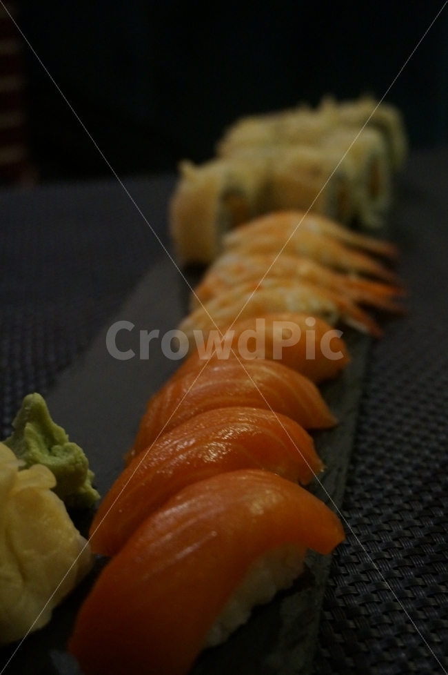 폴란드,무쏘,초밥,스시,연어,음식,식재료,요리,food,cook,meal,dishes,food reserves,수산물,해산물,fishery products,seafood,일식,일본음식,일본요리,Japanese food,Japanese dishes,Japanese meal,Japanese cook