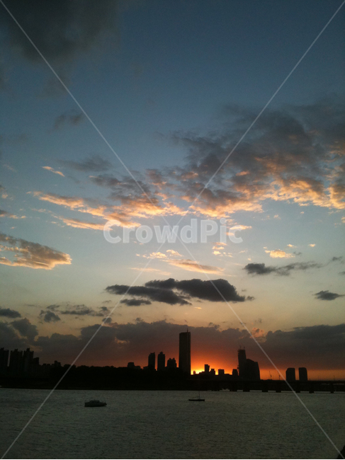 여의도,일몰,63빌딩,구름,노을,해지는,붉은하늘,redsky,황혼,dusk,sunset,sunlight,dawn,새벽