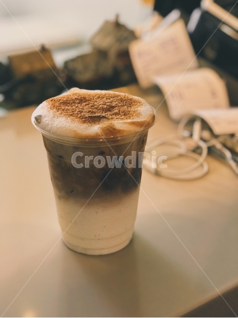 카페,커피,커피숍,coffee,latte,음료,커피전문점,음료사진,감성사진,아날로그필름,cafe,커피,카페,coffee,cafe