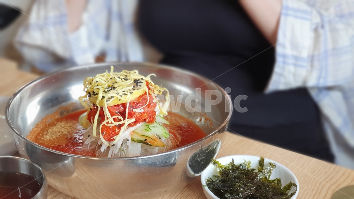 여름사진공모전,물냉면,물회냉면,냉면,여름음식,noodle,국수,음식,식재료,요리,food,cook,meal,dishes,food reserves,한식,한국음식,한국요리,korean food,korean dishes,korean meal,korean cook