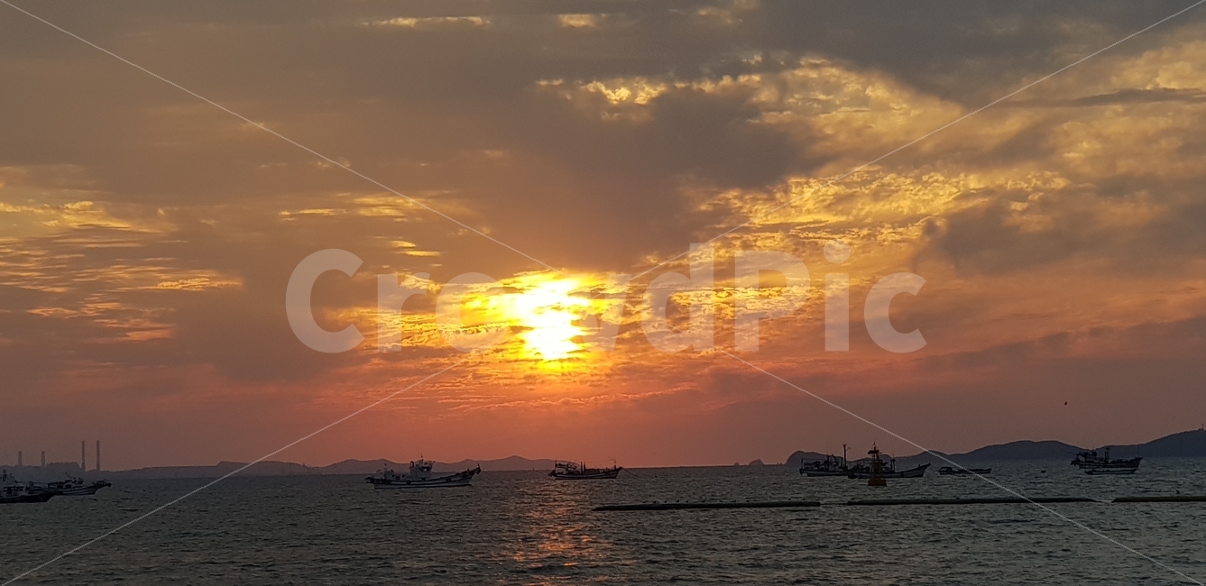 바다일몰,궁평항일몰,일몰,배와일몰,풍경,자연,자연,풍경,nature,landscape,산업,industry,industrial,어업,fishery,fishing industry,outdoors,옥외,sunlight,햇빛