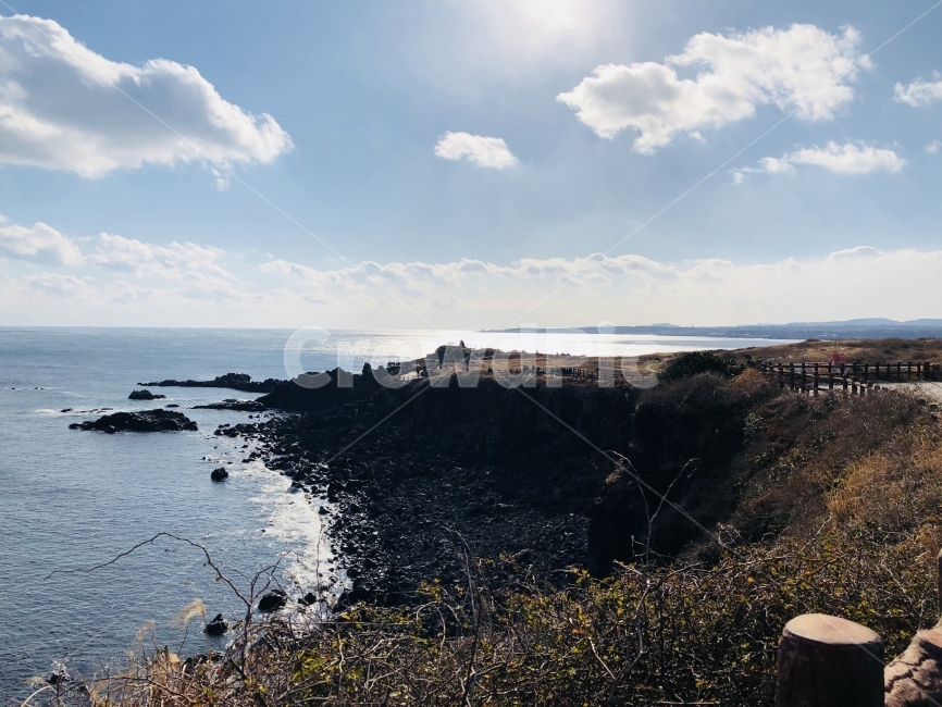 겨울바다,자연,풍경,제주,화창,자연,풍경,nature,landscape,한국자연풍경,한국자연경관,korea nature landscape,제주도,jeju,jeju island,promontory,곶