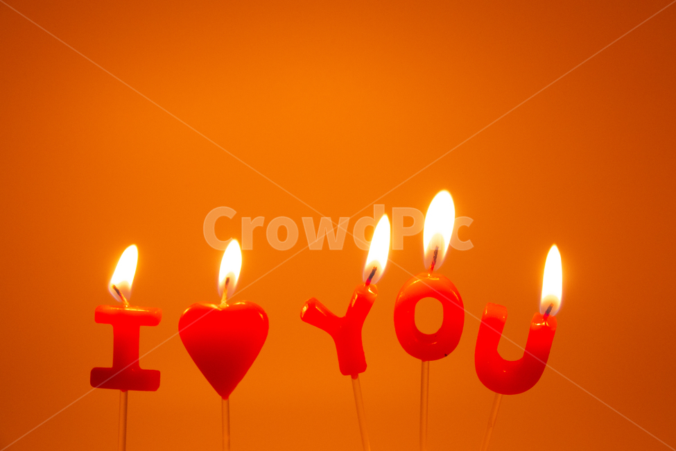 성냥,초,하트,기념,촛불,♥,iloveyou,you,i,heart,사람없음,컨셉,표현,느낌,분위기,빨강색,배경,기념일,불,캔들,연인,couple,축하,오브젝트,물건,양초,밤,커플,love,감정표현,기분,feeling,emotion,기념일,축하,anniversary,congratulation,celebrate,celebration