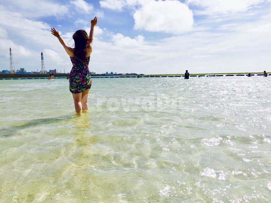 뒷모습,여름,바다,오키나와,원피스,꽃무늬원피스,시원함,sea,girl,okinawa,onepiece,flowerpattern,sky,sunny,여름,계절,summer,season,사람,인물,인간,human,person,여성,여자,woman,female,lady,shorts,반바지,water,물,nature,자연,ocean,대양,outdoors,옥외
