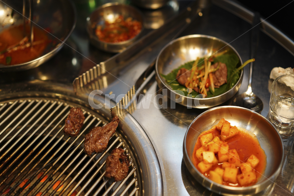 고기,한우,육류,육식,식사,먹방,술자리,안주,안주거리,구이,한식,소고기,먹거리,푸드,food,음식,음식,식재료,요리,food,cook,meal,dishes,food reserves,육류,고기,meat