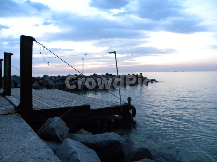 선착장,방파제,바다,정박,하늘,dock,breakwater,seawall,sea,ocean,sky,새벽,새벽녘,daybreak,dawn,자연,풍경,nature,landscape,실루엣,그림자,silhouette,shadow,water,물,waterfront,워터 프론트,pier,교각,port,포트