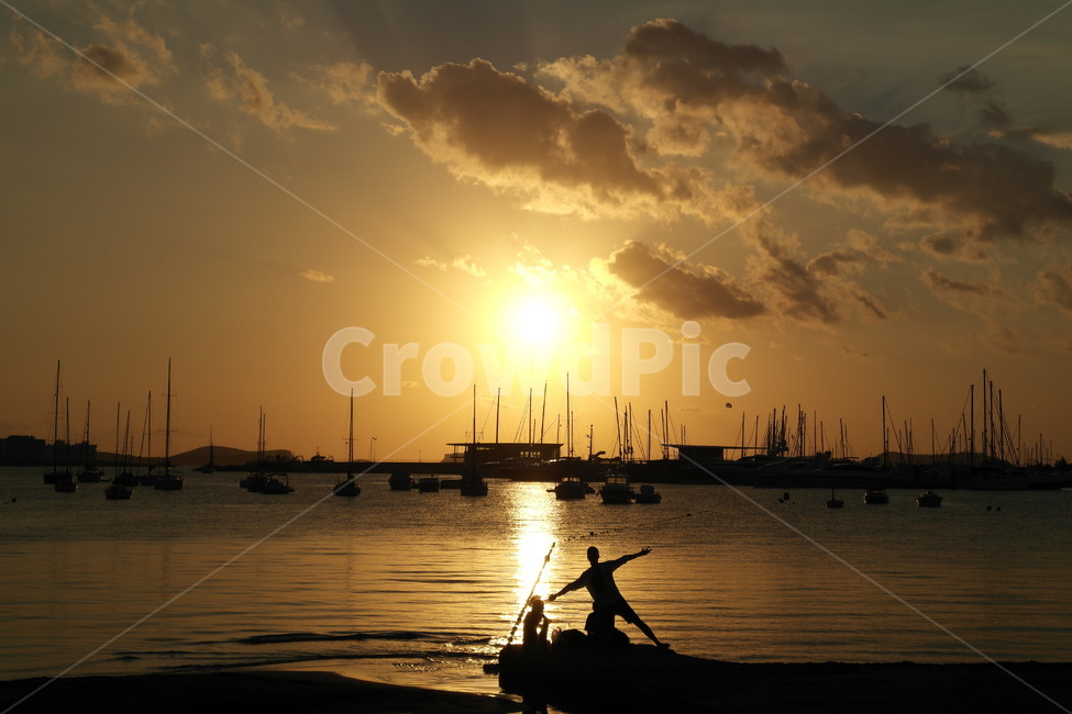 스페인,spain,해변,beach,노을,해질녘,선셋,sunset,자연,풍경,nature,landscape,해외,외국,세계,foreign,oversea,world,세계자연풍경,해외자연풍경,외국자연풍경,world nature landscape,실루엣,그림자,silhouette,shadow,vehicle,차량,boat,보트,transportation,교통,watercraft,선박,sunlight,햇빛