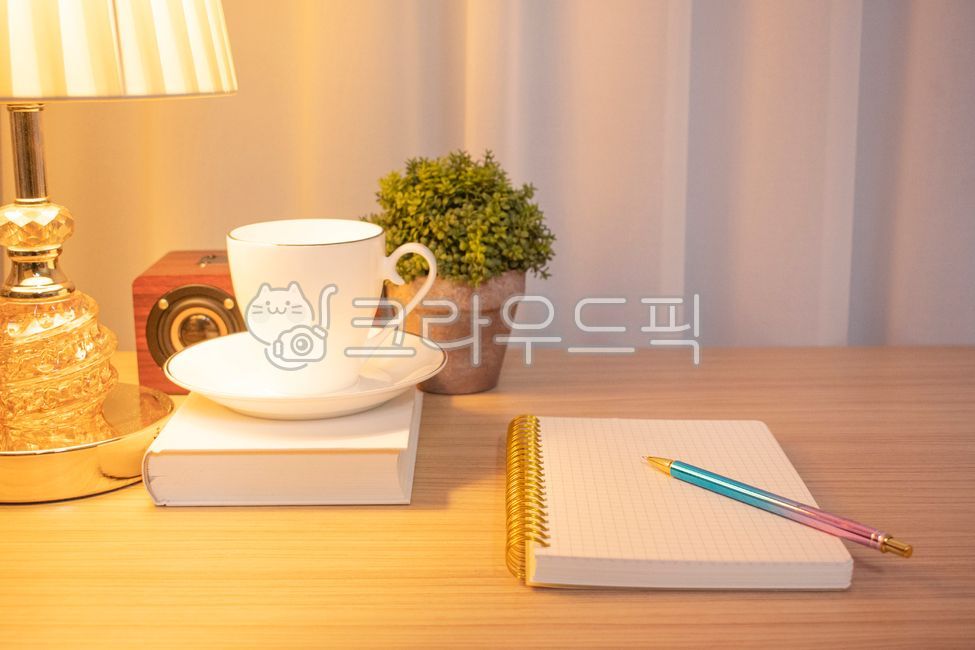 note,study,Work from home,book,memo,office,empty,leifstein,car,selfdevelopment,freelance,writing,pen,stand,notebook,business,work,night,mockup,room,schedule,cafe,light,desk,coffee,overtime,writer
