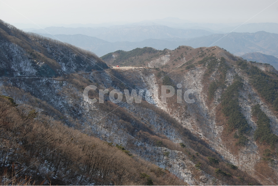 반야봉,노고단고개,100대명산,천왕봉,등산로,능선,치유,여행,돌,산행,힐링,자연,동행,등산,계절,한국,한국명산,한국등산,풍경,나무,하늘,바람,땅,겨울,계절,winter,season,자연,풍경,nature,landscape,한국자연풍경,한국자연경관,korea nature landscape,slope,경사,mountain,산,outdoors,옥외,mountain range,산맥