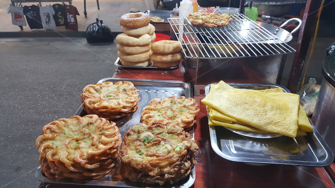 베트남,야시장,도너츠,로띠,전통음식,호이안