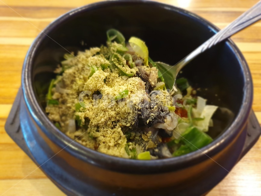 spoon,숟가락,우렁강된장,쌈장,뚝배기,소스,ssamjang,sauce,food,음식,한국전통그릇,bowl,delicious