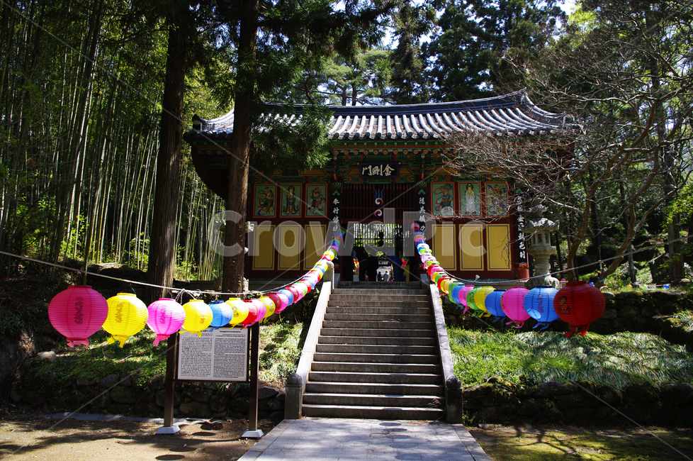 건축,쌍계사,사찰,절,단청,지붕,traditional,전통,연등,한국전통,한국문화,korean traditional,korean culture,종교,신앙,religion,belief,faith,건축물,건물외관,exterior,building,structure,architecture,construction