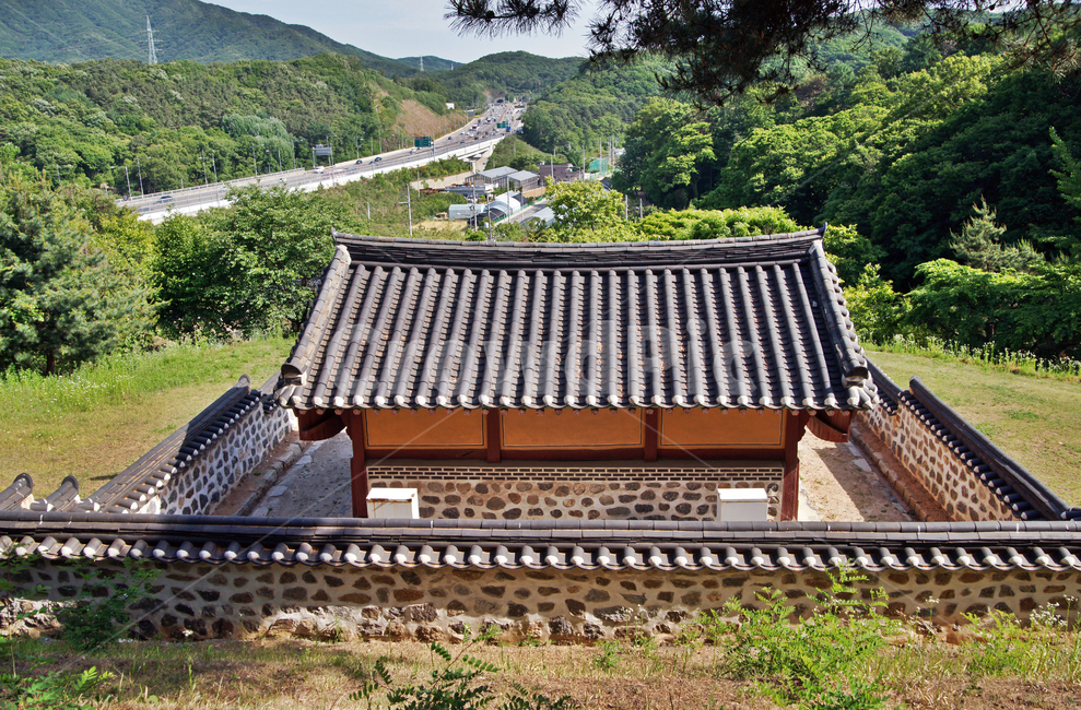 임영대군사당,이구,조선시대,맞배지붕,경기문화재,담장,의왕시