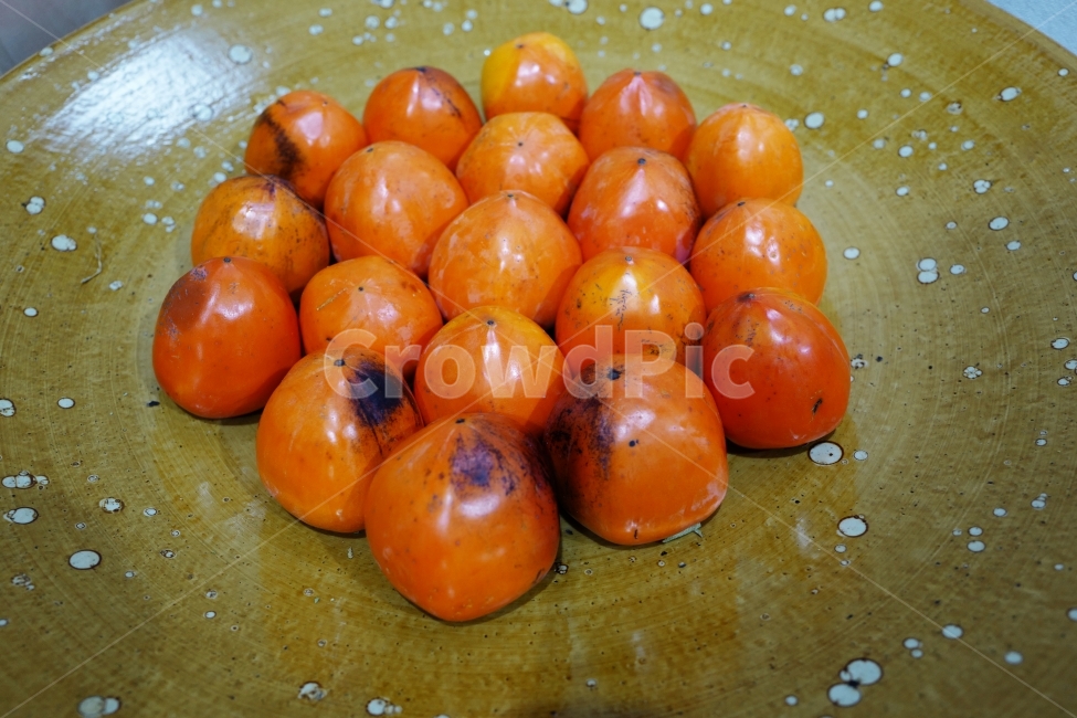 홍시,도자기,감,가을,대한민국,열매,음식,식재료,요리,food,cook,meal,dishes,food reserves,과일,열매,fruit