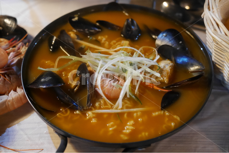라면,해물라면,딱새우라면,홍합라면,음식,요리,식당,맛집,음식,식재료,요리,food,cook,meal,dishes,food reserves,면류,면요리,noodles,수산물,해산물,fishery products,seafood,일식,일본음식,일본요리,Japanese food,Japanese dishes,Japanese meal,Japanese cook