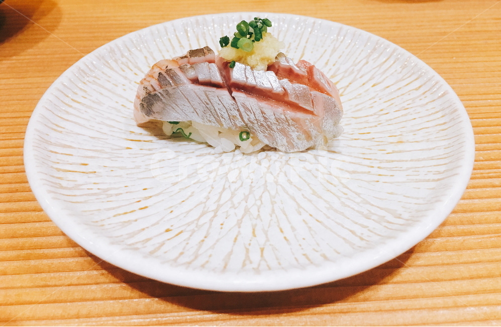 초밥,회,스시,접시,일식,코스,생선,sushi,japanessfood,cuisine,음식,food,plate,전갱이,raw
