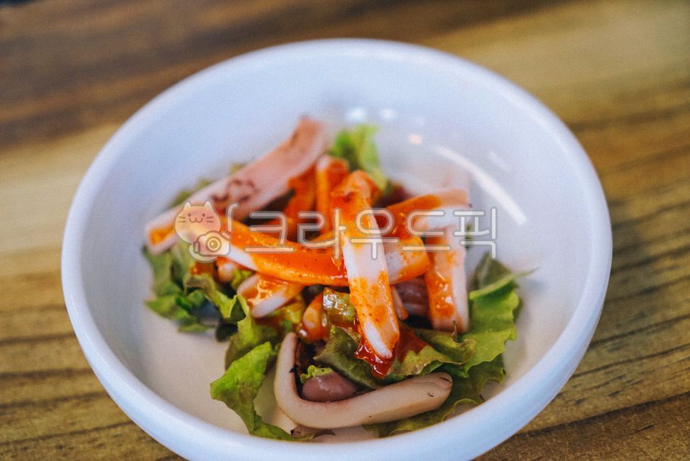 오징어,오징어초무침,오징어무침,안주,반찬,해물,한국음식,해조류반찬,squid,marinatedsquid,snack,sidedish,seafood,koreanfood,seaweedsidedish