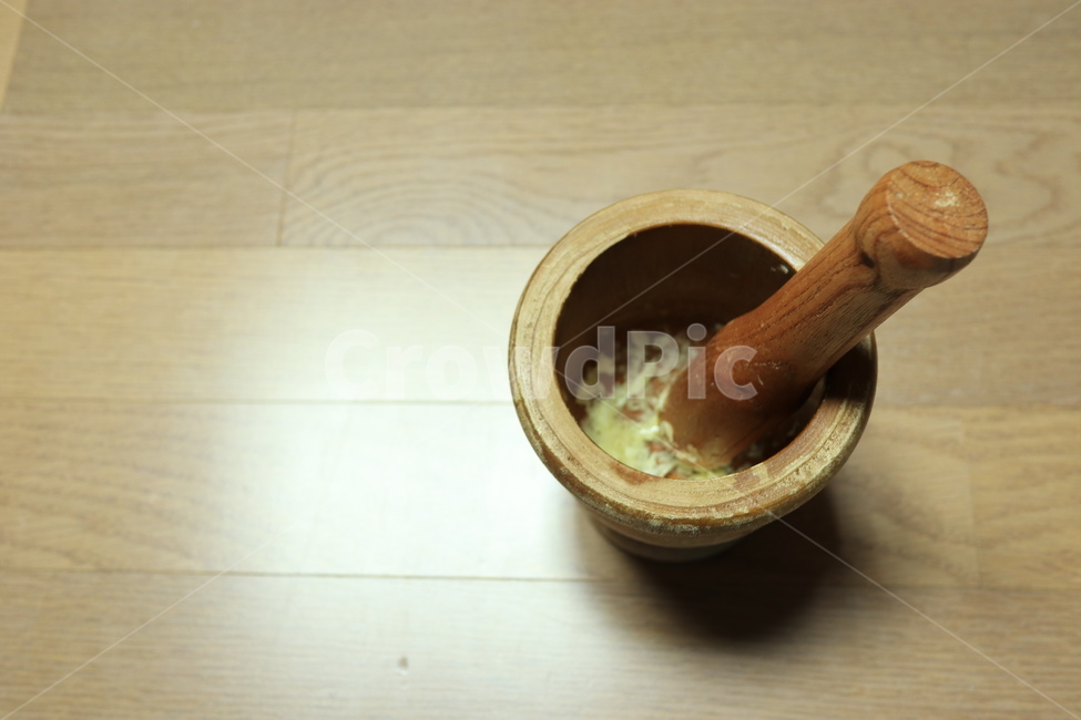mortar,절구,마늘빻기,음식준비,요리도구,사물,물건,오브젝트,thing,object,matter