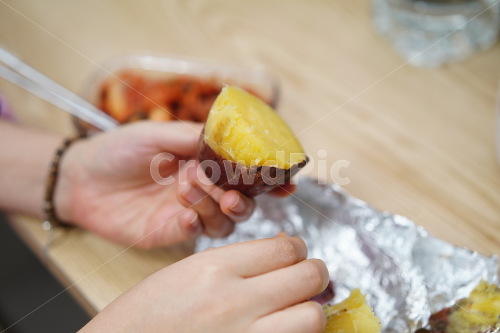군고구마,고구마,간식,음식,food,먹방,겨울,식물,먹거리,작물,식재료,음식,식재료,요리,food,cook,meal,dishes,food reserves