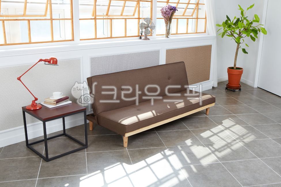 studio,inside,interior light,space,Sofa,furniture,modern architecture,marble floor,modernarchitecture,sofa,lighting,simple table,one room,light,plant,interiordesign,indoor,flooring,marblefloor,rentalstudio,interior,simpletable,pot,living room,Rental Studi