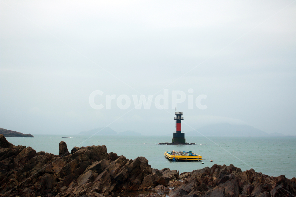 등대,lighthouse,tower,탑,beacon,건축물,architecture,건물,building,군산,선유도,바다,모래,자갈,섬,island,gunsan,해안,바닷물,관광,바닷길