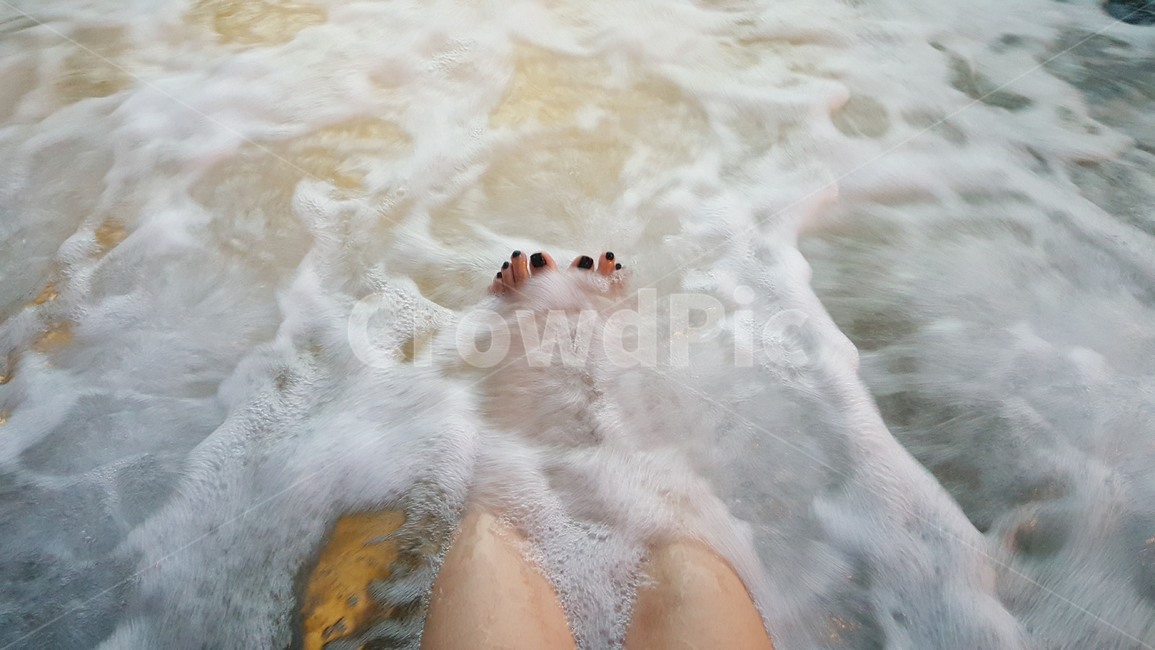 스파,발,페디큐어,거품,사우나,foot,사람,인물,인간,human,person,신체일부,몸,body,휴식,힐링,rest,relaxation,healing