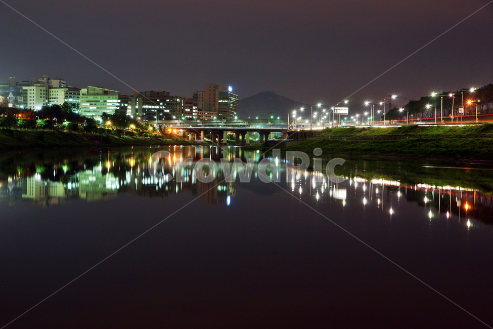중랑천,야경,다리,반영,도로,불빛,조명,야경,밤,풍경,nightscape,night,landscape,도시,city,한국도시풍경,한국도시경관,korea cityscape,water,물,building,건물