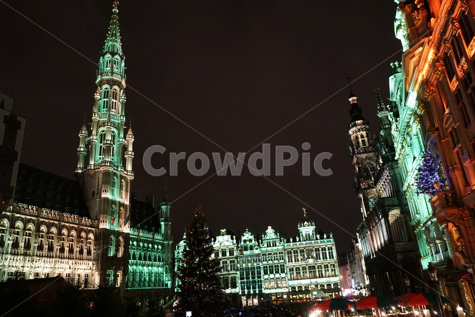 building,첨탑,tower,탑,architecture,도시,city,belgium,brussels,그랑플라스,브뤼셀,벨기에,브뤼셀야경,시청,크리스마스조명,건물,건축