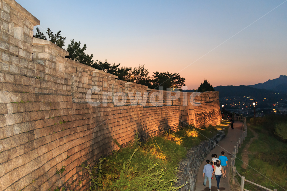 sights,castle,defence,city,Historic sites,twilight,Hanyangdoseong,rampart,durable,trail,Cultural Heritage,defense,sight,Naksan Park,park,travel destination,solid,tree,Dusk,dinner,seoul,Panorama,light,ruins,sunset,these days,Tourist destination,Seoul Fortr